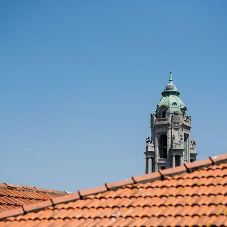 Baixa24 •P2R• Bright Apt In Vibrant Downtown Porto Luaran gambar