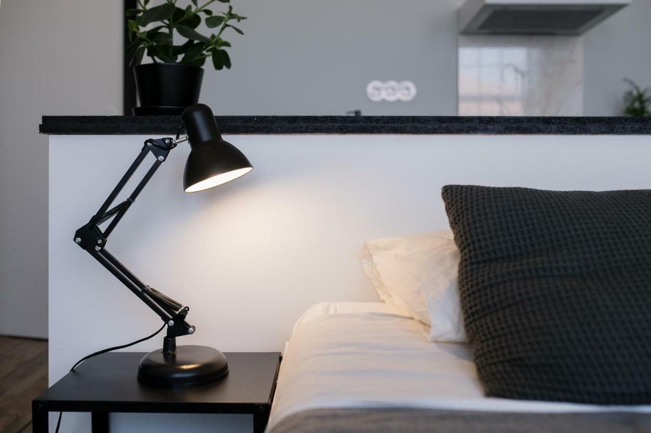 Baixa24 •P2R• Bright Apt In Vibrant Downtown Porto Luaran gambar